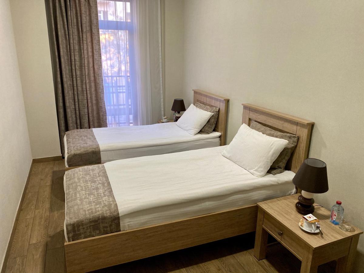 Nizami Street Hotel Baku Room photo